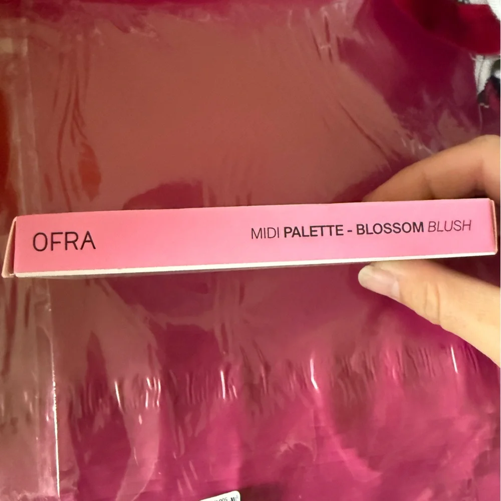 💚 2/$30 OFRA Cosmetics Midi Palette - Blossom Blush